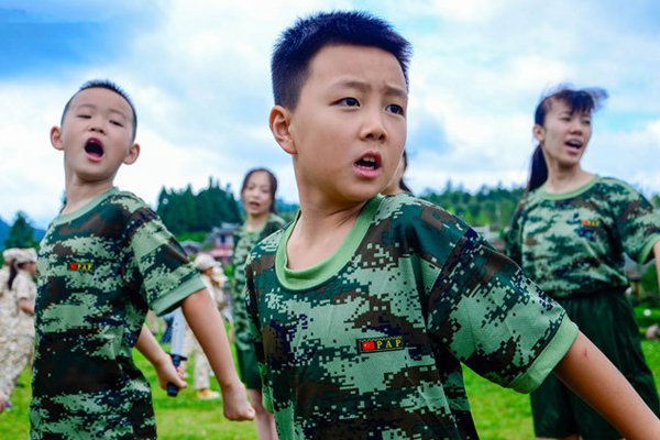 成都小孩夏令营军训收费价格表？5-60天费用一览