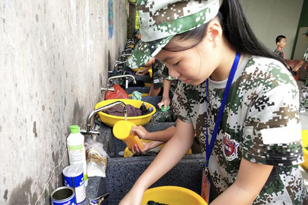 福建哪里有青少年军事夏令营