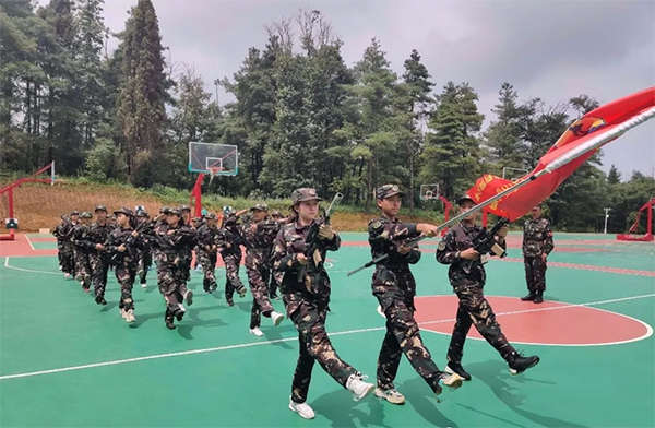 昆明青少年军事夏令营排行榜，正规机构推荐