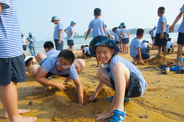 青岛小学生暑假军训夏令营收费标准（5-21天）