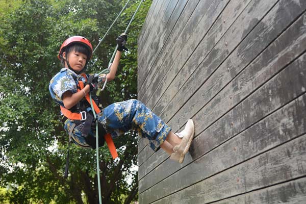 厦门军事拓展夏令营多少钱？3-28天费用参考